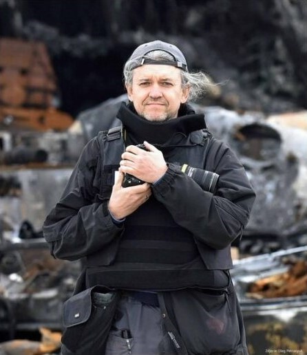 Zdjęcie: Wojna widziana z bliska. Wystawa „Niedozobaczenia” Vladyslava Musiienki z wizytą w Brukseli